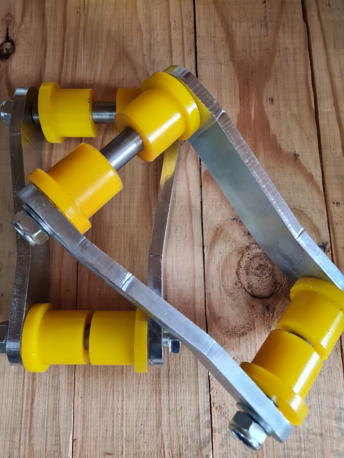Toyota Hilux GD6 Rear Extended Shackle Set | Approx. 40MM Lift