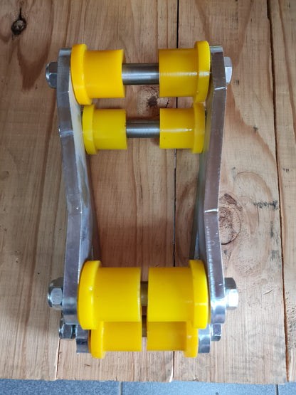 Toyota Hilux GD6 Rear Extended Shackle Set | Approx. 40MM Lift